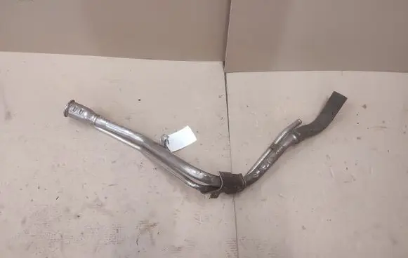 Volvo V50 Fuel tank filler neck pipe 