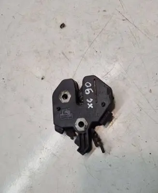 Volvo XC90 Engine bonnet/hood lock/catch 9483765 9483764