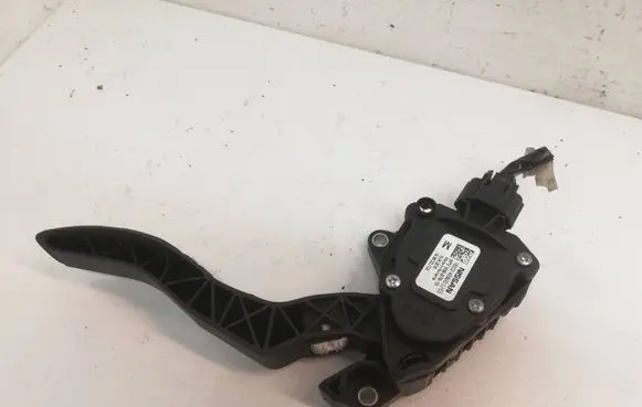 Nissan Qashqai Accelerator throttle pedal 180024BA0B 6PV00997815