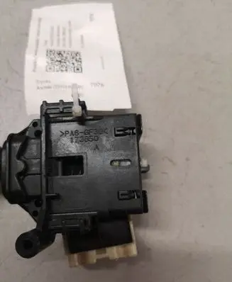 Toyota Avensis T250 Indicator stalk 8414005110 L93
