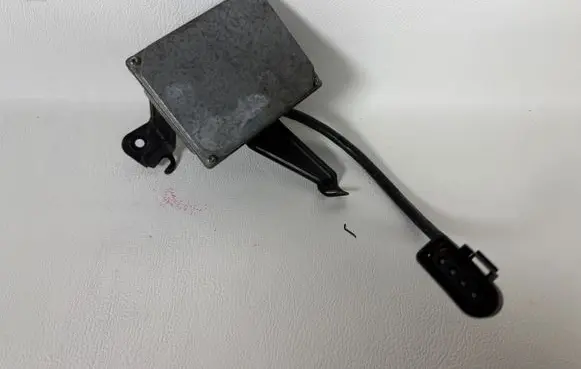 Audi TT Mk1 Headlight ballast module Xenon 