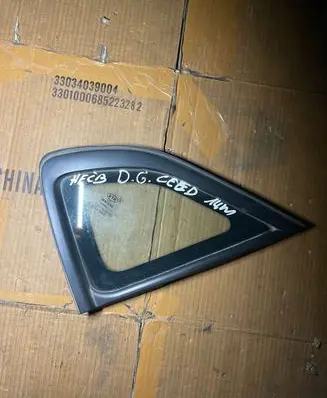 KIA Ceed Rear side window