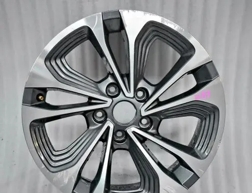 Renault Zoe R17 alloy rim 