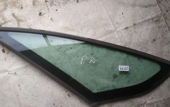 Citroen C4 I Picasso Front triangle window/glass as2
