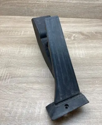 BMW 7 E65 E66 Accelerator throttle pedal 6766930 25916010
