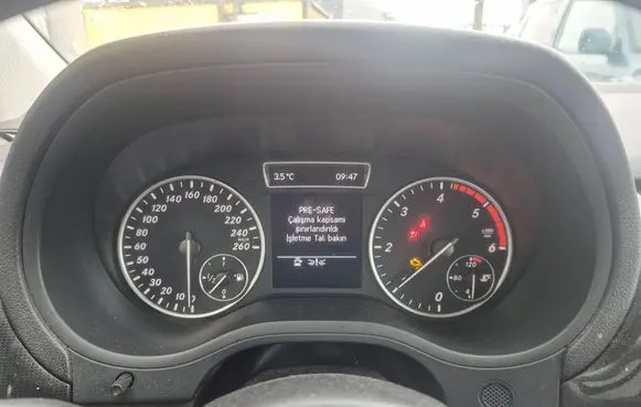 Mercedes-Benz B W246 W242 Speedometer (instrument cluster) A2469002007 0263681341 A2469018900