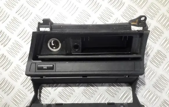 BMW 3 E46 Car ashtray 307130500 30713-0100