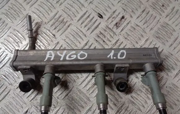 Toyota Aygo AB40 Fuel injector 232500Q030