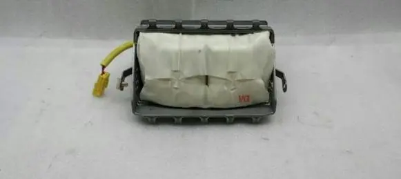 Mitsubishi Lancer X Passenger airbag 7030A071