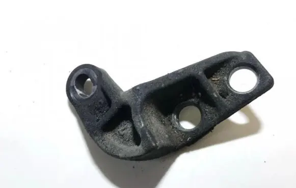 Mazda 323 F Engine mounting bracket