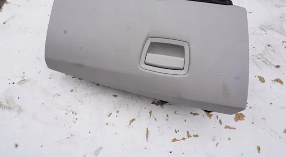 BMW 5 F10 F11 Glove box