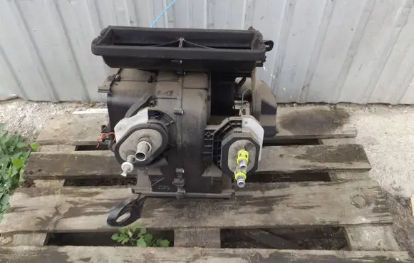 Mazda 2 Interior heater climate box assembly 