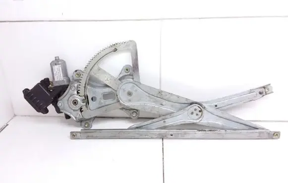 Toyota Corolla Verso AR10 Rear door window regulator with motor 997249100
