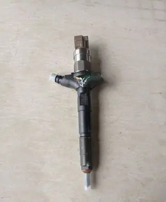 Saab 9-5 Fuel injector 97239161