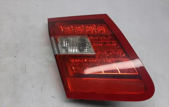 Mercedes-Benz E W212 Tailgate rear/tail lights A2129060358