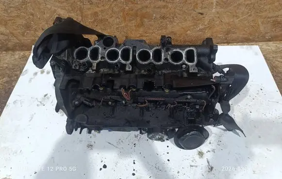 BMW 1 E81 E87 Engine head 7797678 N47D20O0