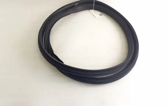 Jeep Avenger Rubber seal front door (on door) 