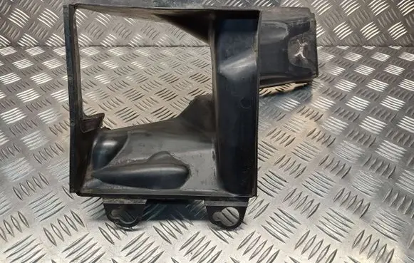 Audi A6 S6 C6 4F Intercooler air channel guide 4F0145334