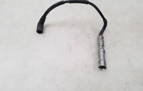 Volkswagen Golf IV Ignition plug leads 06A035255C