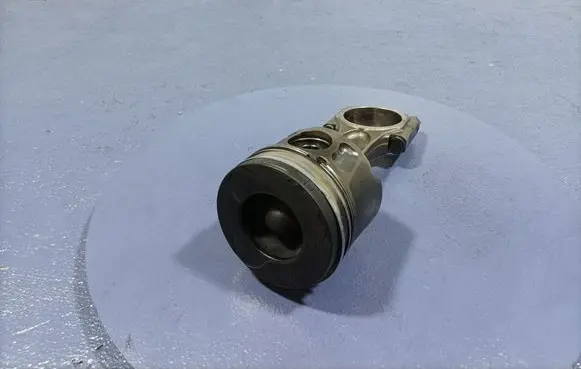 Citroen C5 Piston