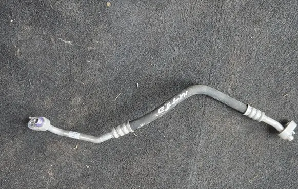 BMW 5 G30 G31 Air conditioning (A/C) pipe/hose 9303467