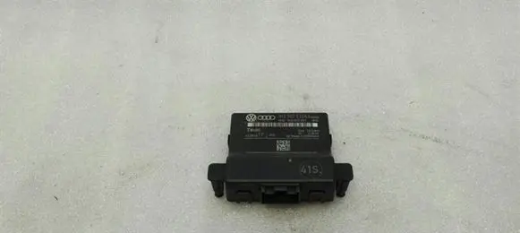 Audi A3 S3 8P Gateway control module 1K0907530AA