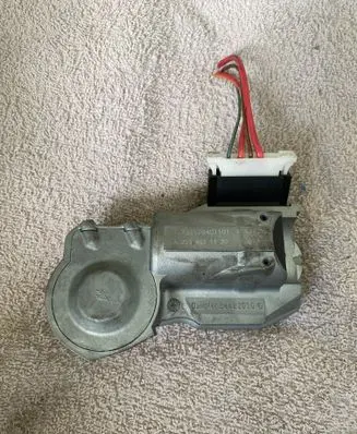 Mercedes-Benz E W211 Steering wheel axle A2034621130