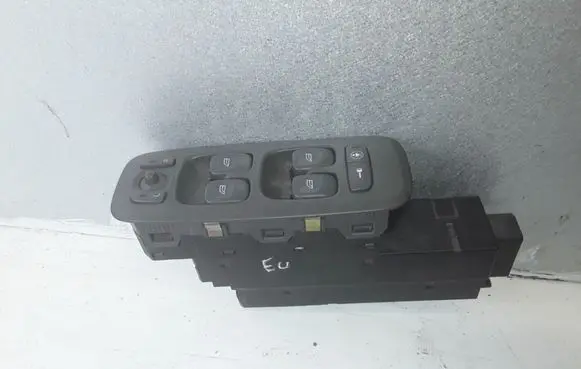 Volvo XC70 Electric window control switch 9452959