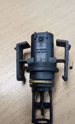 Mercedes-Benz B W245 Oil temperature sensor A6511530028