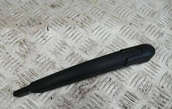Fiat 500X Rear wiper blade arm 