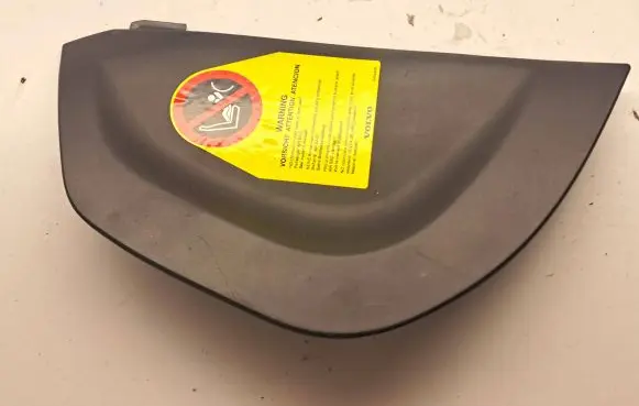 Volvo V70 Dashboard side end trim 09164899