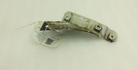 Volkswagen Polo V 6R Fender mounting bracket 6R0821142