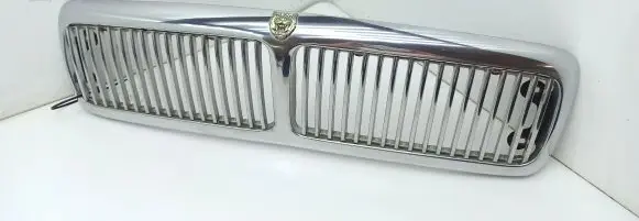 Jaguar XJ X300 Front bumper upper radiator grill