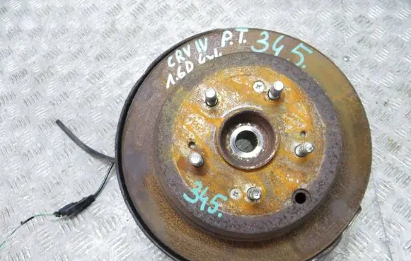 Honda CR-V Rear wheel hub spindle/knuckle 