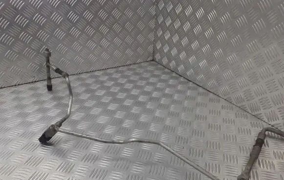 Ford Focus C-MAX Air conditioning (A/C) pipe/hose