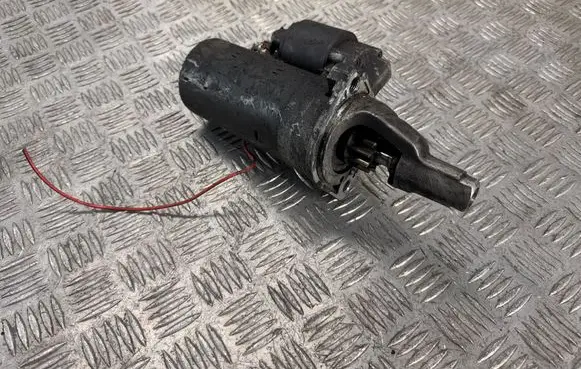 Volkswagen PASSAT B5.5 Starter motor