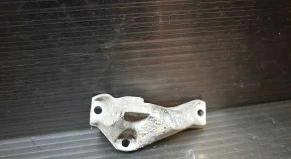 BMW 3 E90 E91 Fuel pump bracket 7804376