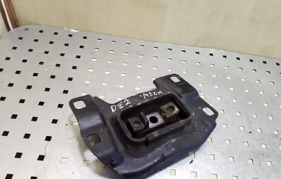 Volvo V50 Gearbox mount 4N517M121 5M517M121 322A40J