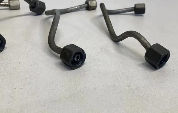 Volvo V60 Fuel injector supply line/pipe 
