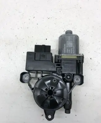 Audi A3 S3 8V Rear door window regulator motor 5Q0959811