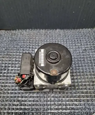 Volvo V50 ABS Pump 31274912 10096004353 28560016013