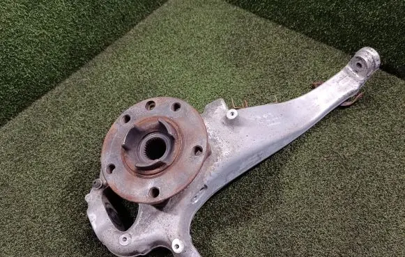 Porsche Cayenne (92A) Front wheel hub spindle knuckle 7P0407245 7P0407245A