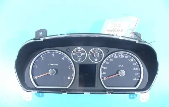 Hyundai i30 Speedometer (instrument cluster) 94033-2R230 IMPRK1289189