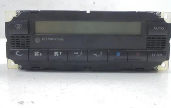 Volkswagen Bora Air conditioning/heating control unit 3B1907044B