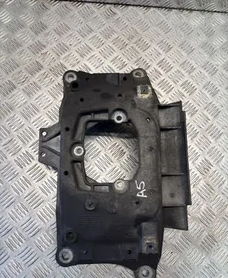 Gearbox mounting bracket
