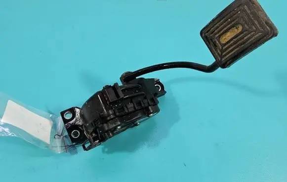 Renault Master II Accelerator throttle pedal 7700314526 IMPRK1603303