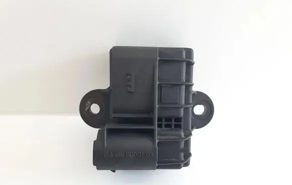 Glow plug pre-heat relay