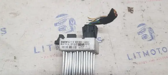 BMW 3 E46 Heater blower motor/fan resistor 6920365