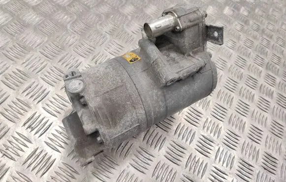 Mercedes-Benz Vito Viano W447 Air conditioning (A/C) compressor (pump) A0008303204 02301501168