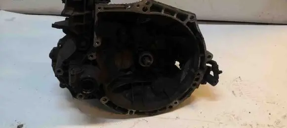 Peugeot 2008 I Manual 6 speed gearbox 9674044810